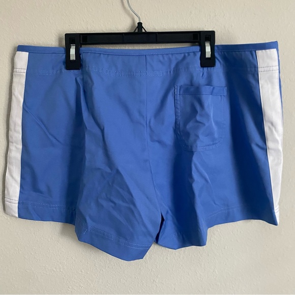 NIKE Womens Blue Athletic Activewear Shorts Large (12-14) - Picture 2 of 7
